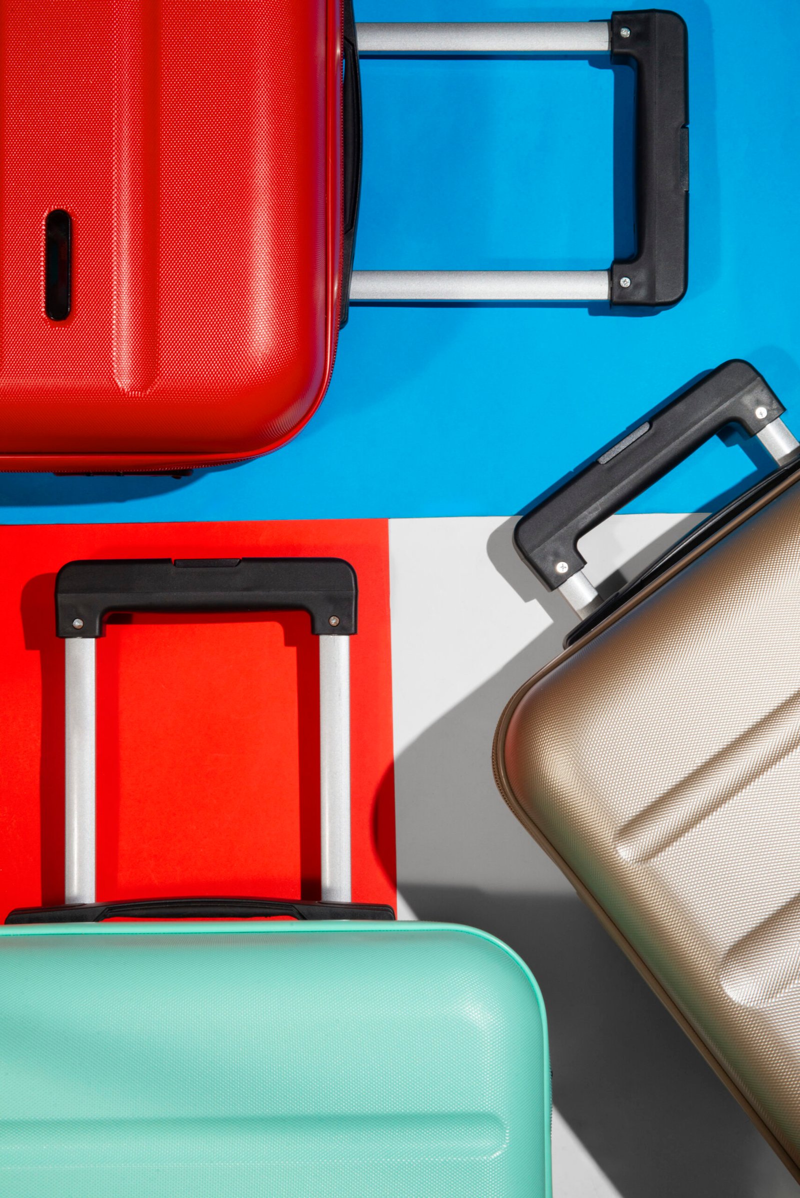 Conjunto de maletas rígidas modernas